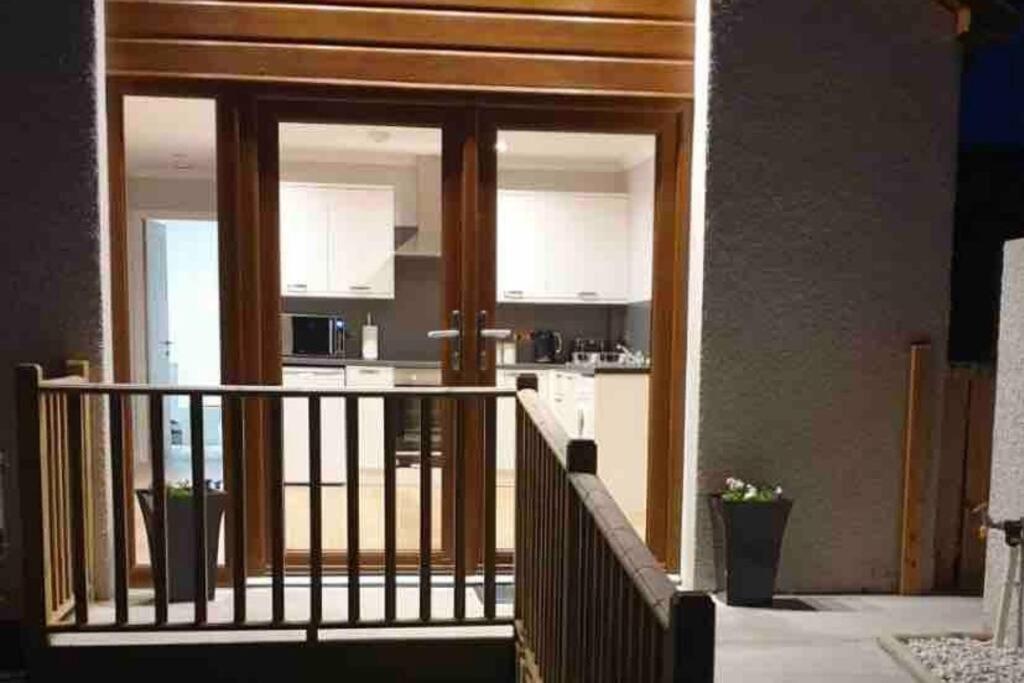 Rammal Lodge - Entire Home, Self Catering Apartment In インヴァネス エクステリア 写真